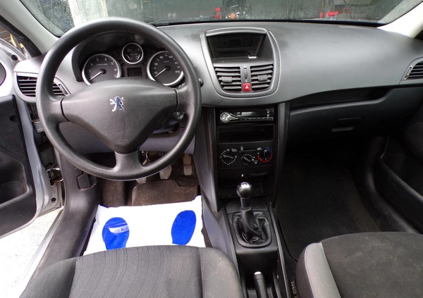 Peugeot 207 cena 7000 przebieg: 152000, rok produkcji 2007 z Lądek-Zdrój małe 154